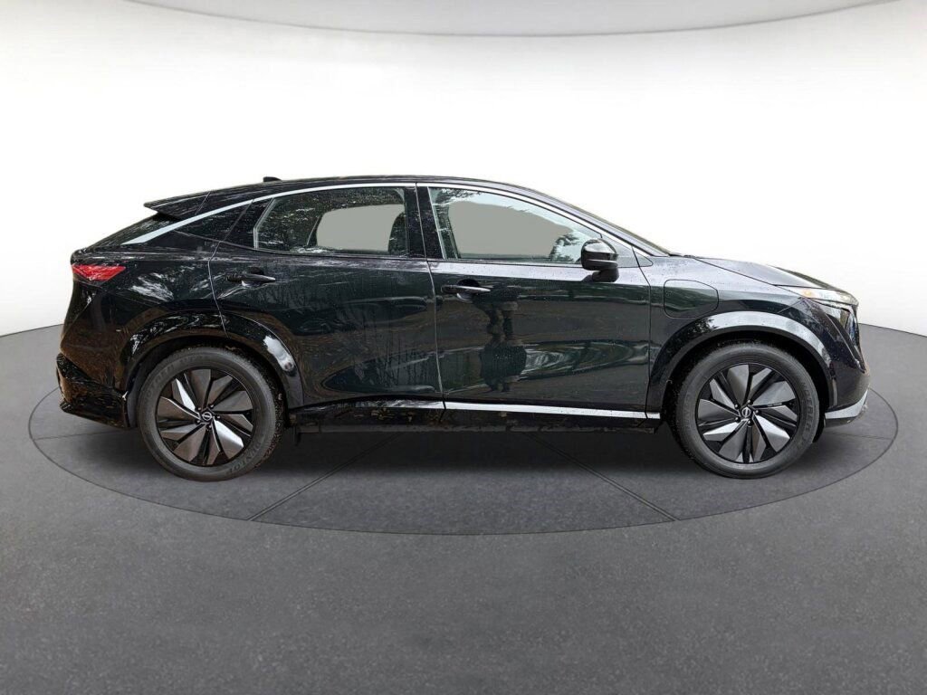 Certified 2024 Nissan Ariya FWD image 5