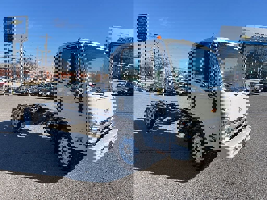 New 2024 Chevrolet Low Cab Forward image 1