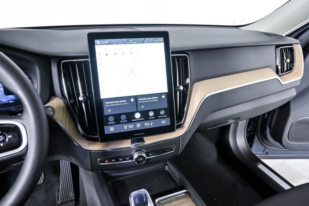 New 2026 Volvo XC60 B5 Plus w/ Protection Package Premier AWD/4WD image 12
