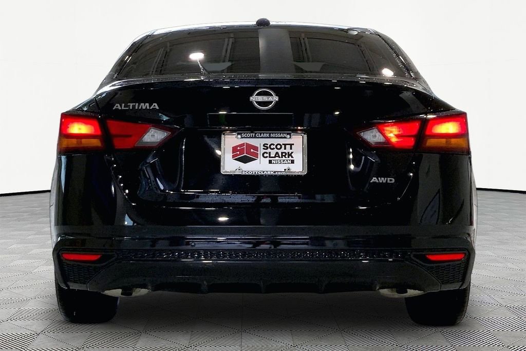Used 2025 Nissan Altima 2.5 SV AWD/4WD image 6