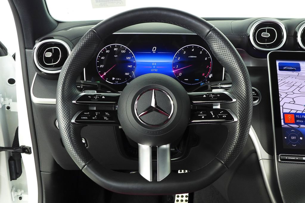 Used 2024 Mercedes-Benz GLC 300 4MATIC image 27
