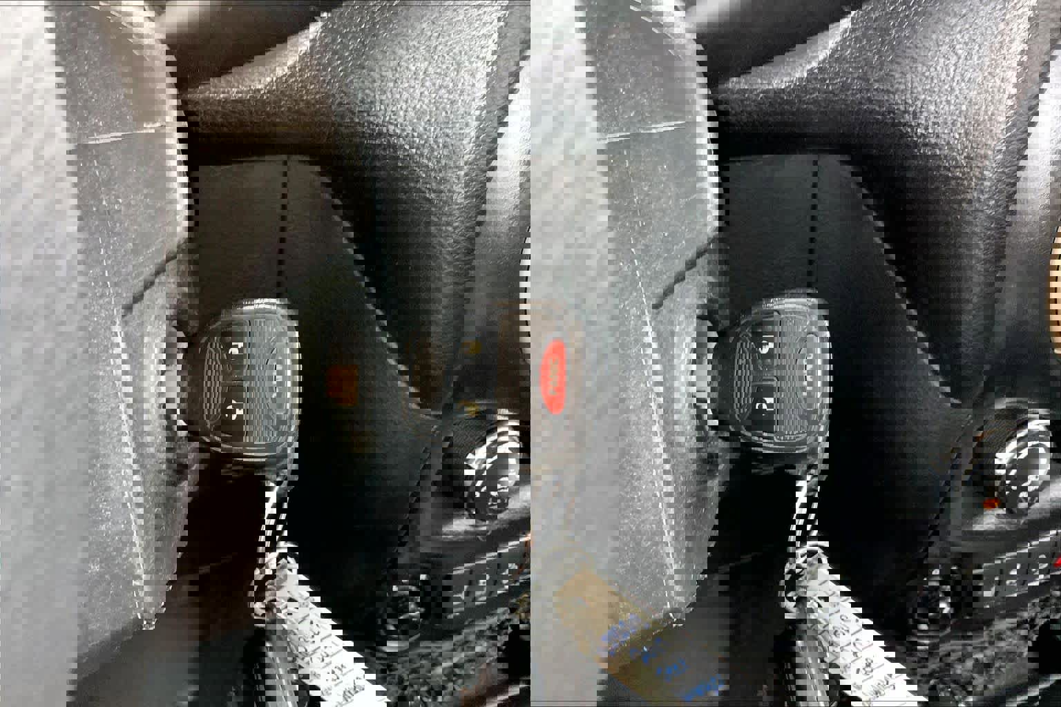 Used 2017 Jeep Wrangler 75th Anniversary image 33