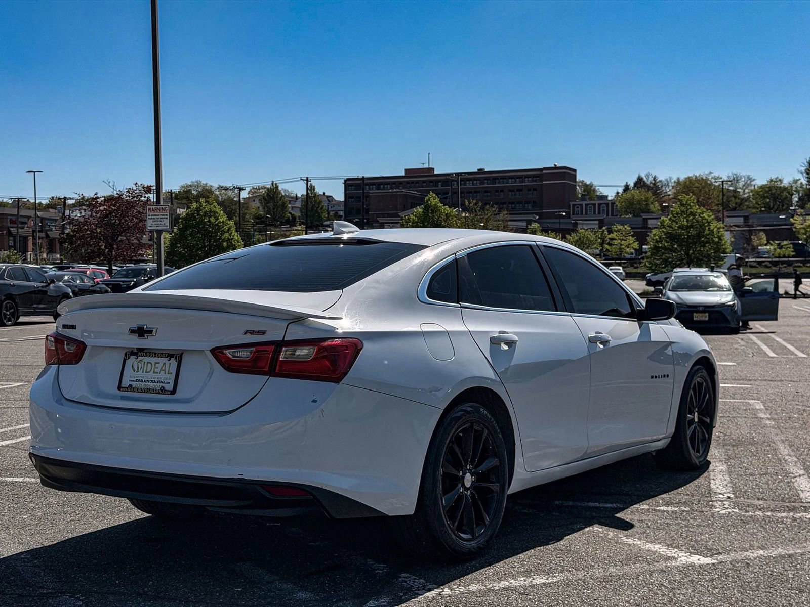 Used 2021 Chevrolet Malibu RS FWD image 8