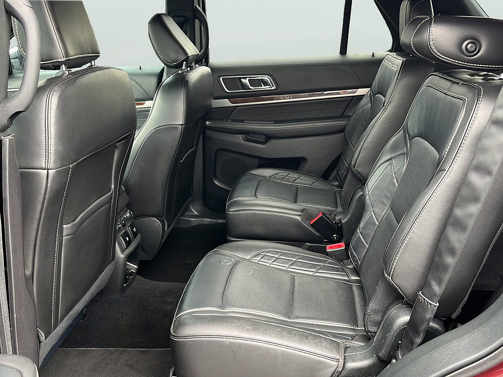 Used 2018 Ford Explorer Platinum AWD/4WD image 20