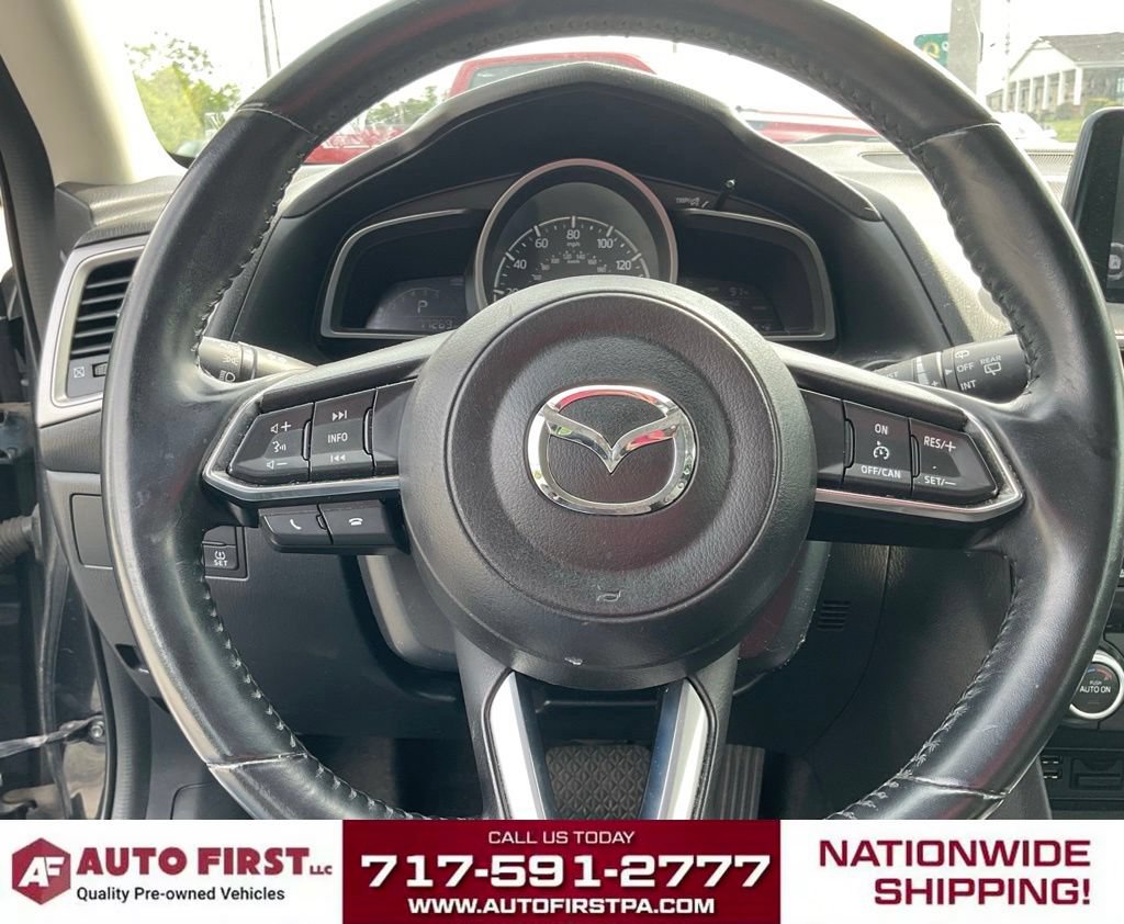 Used 2018 MAZDA MAZDA3 Touring FWD image 13