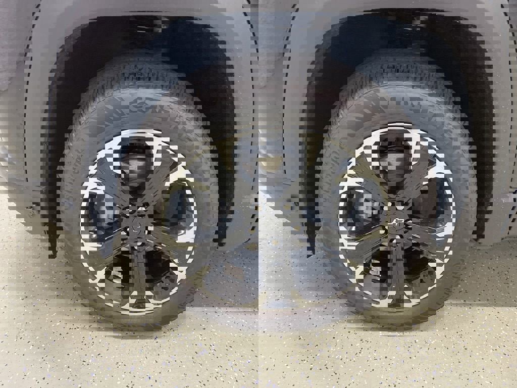 New 2026 Chevrolet Equinox LT w/ Convenience Package II image 8