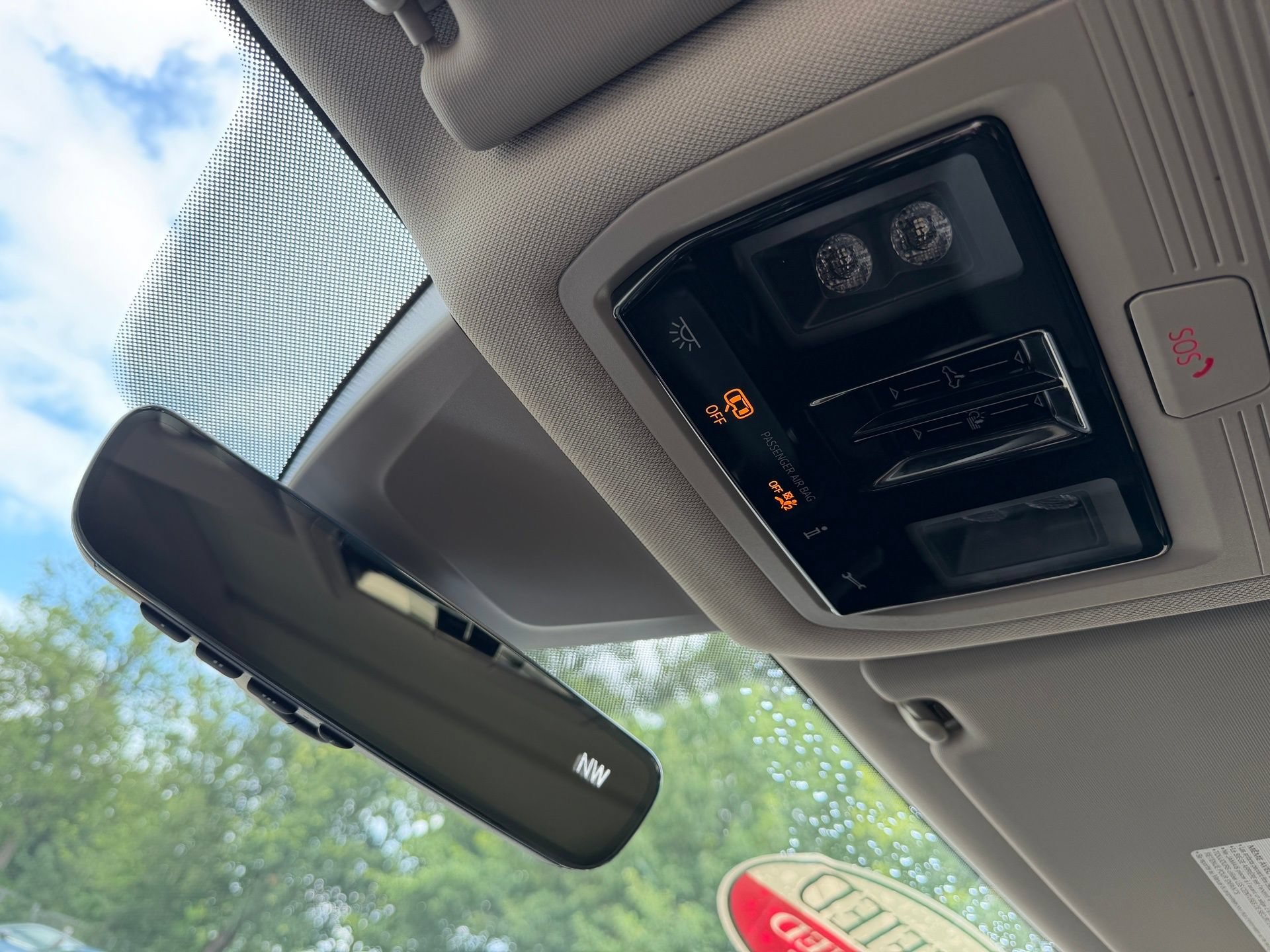 Certified 2026 Volkswagen Atlas SE FWD image 18