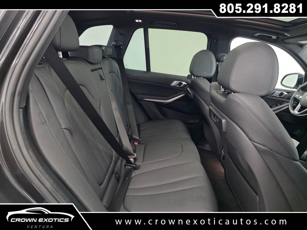 Used 2021 BMW X5 sDrive40i w/ Convenience Package image 14