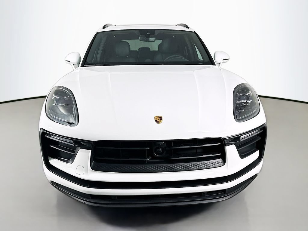 New 2025 Porsche Macan AWD/4WD image 6