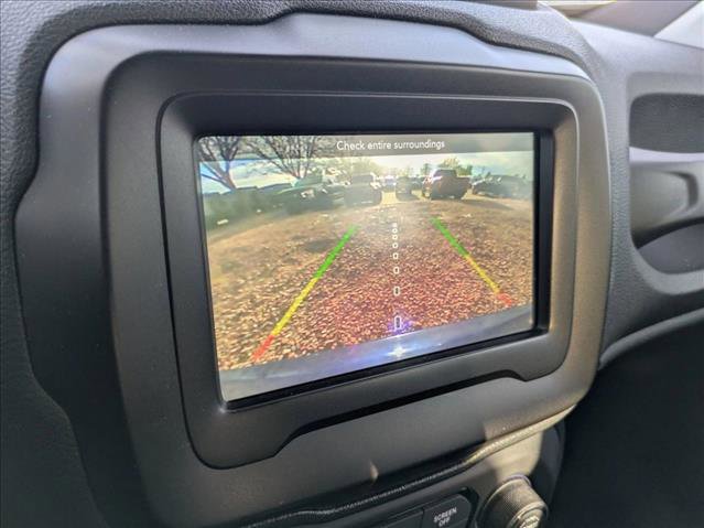 Used 2019 Jeep Renegade Altitude w/ Quick Order Package 2XM image 11