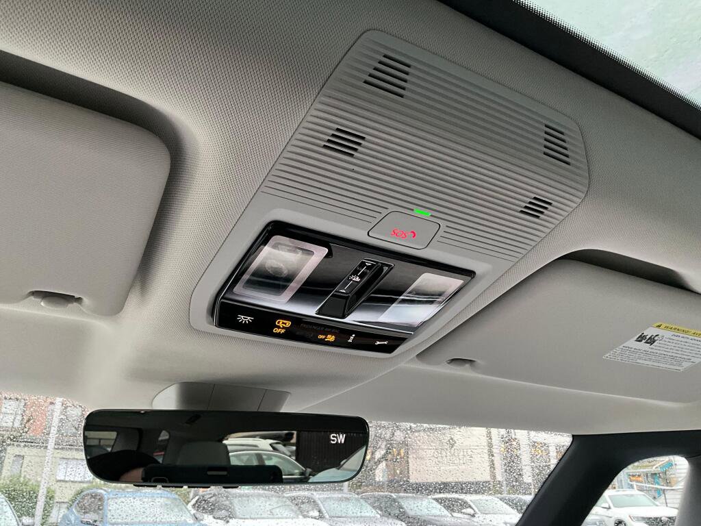 New 2025 Volkswagen ID. Buzz Pro S Plus image 18