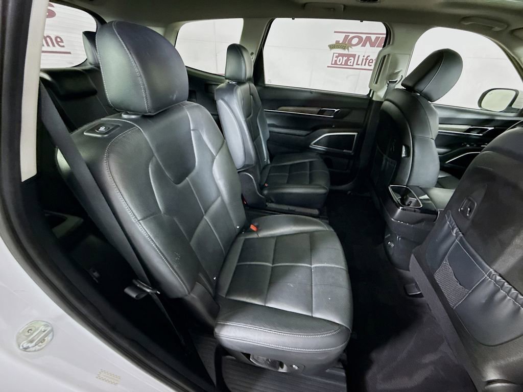 Used 2022 Kia Telluride EX w/ EX Premium Package image 34