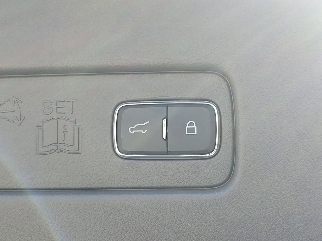 Used 2020 Lincoln Aviator Reserve w/ Equipment Group 202A image 30