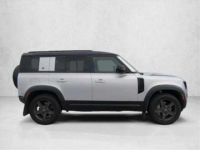 Used 2023 Land Rover Defender 110 X-Dynamic SE AWD/4WD image 4