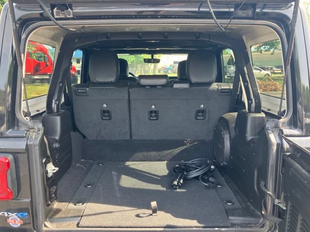 Used 2023 Jeep Wrangler Unlimited Sahara w/ Cold Weather Group AWD/4WD image 22
