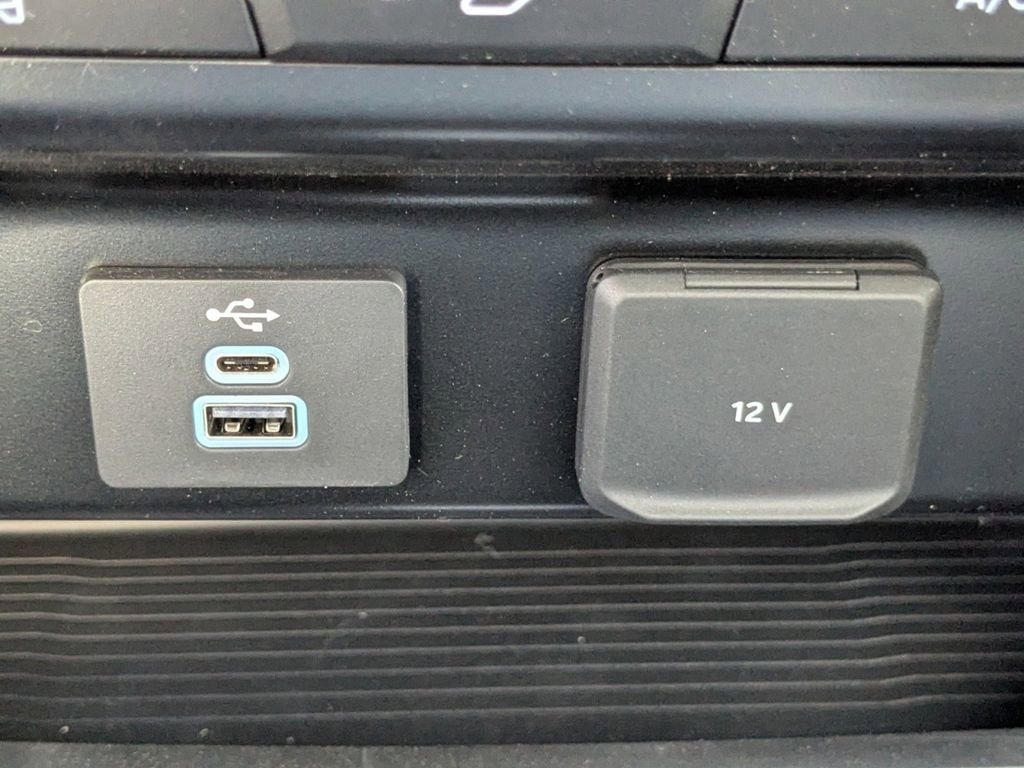 New 2025 Ford F550 4x4 Regular Cab Super Duty image 19