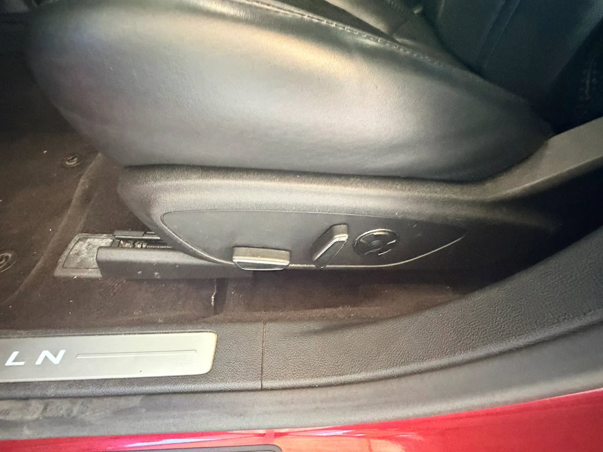 Used 2017 Lincoln MKZ Reserve w/ Climate Package image 19