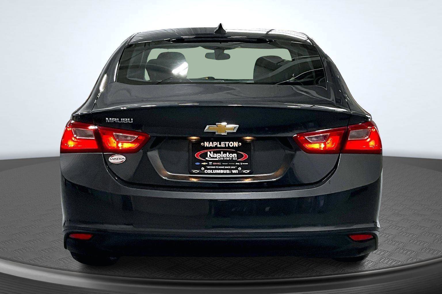 Used 2018 Chevrolet Malibu LS image 4