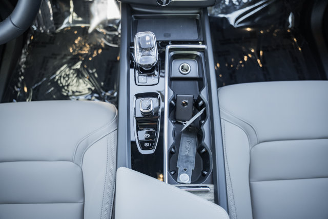 New 2027 Volvo XC60 B5 Plus AWD/4WD image 27