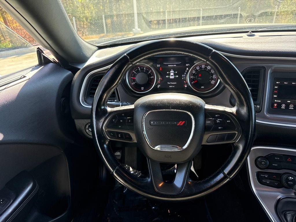 Used 2021 Dodge Challenger SXT image 18