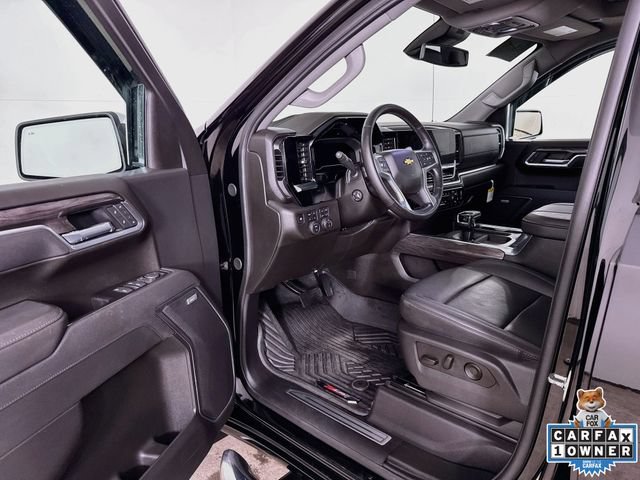 Used 2025 Chevrolet Silverado 1500 LTZ w/ LTZ Premium Package AWD/4WD image 3