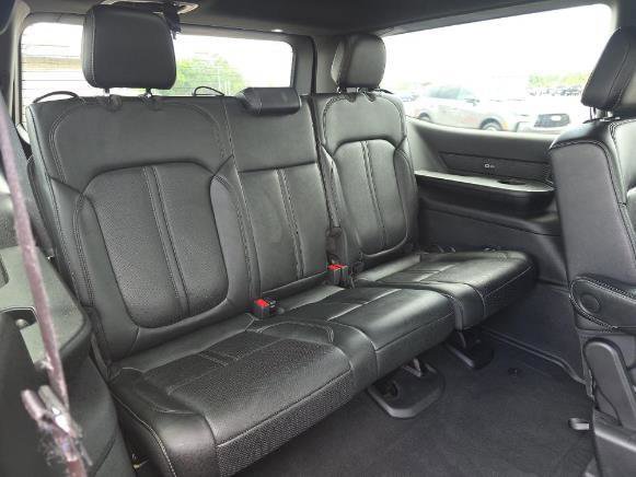 Used 2025 Jeep Wagoneer Series II w/ Premium Group I AWD/4WD image 12