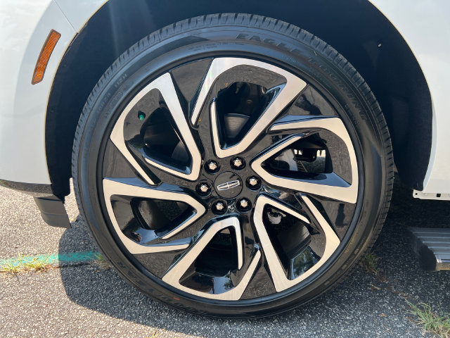 New 2027 Lincoln Navigator L Black Label AWD/4WD image 12