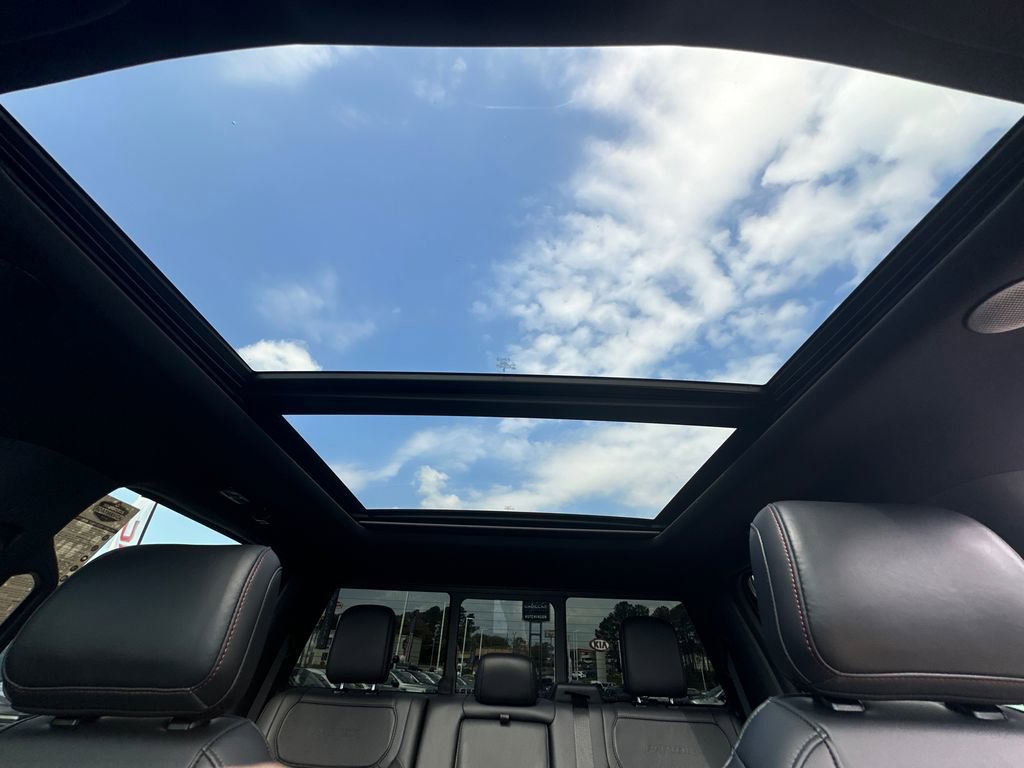 Used 2025 Ford F150 Raptor image 33