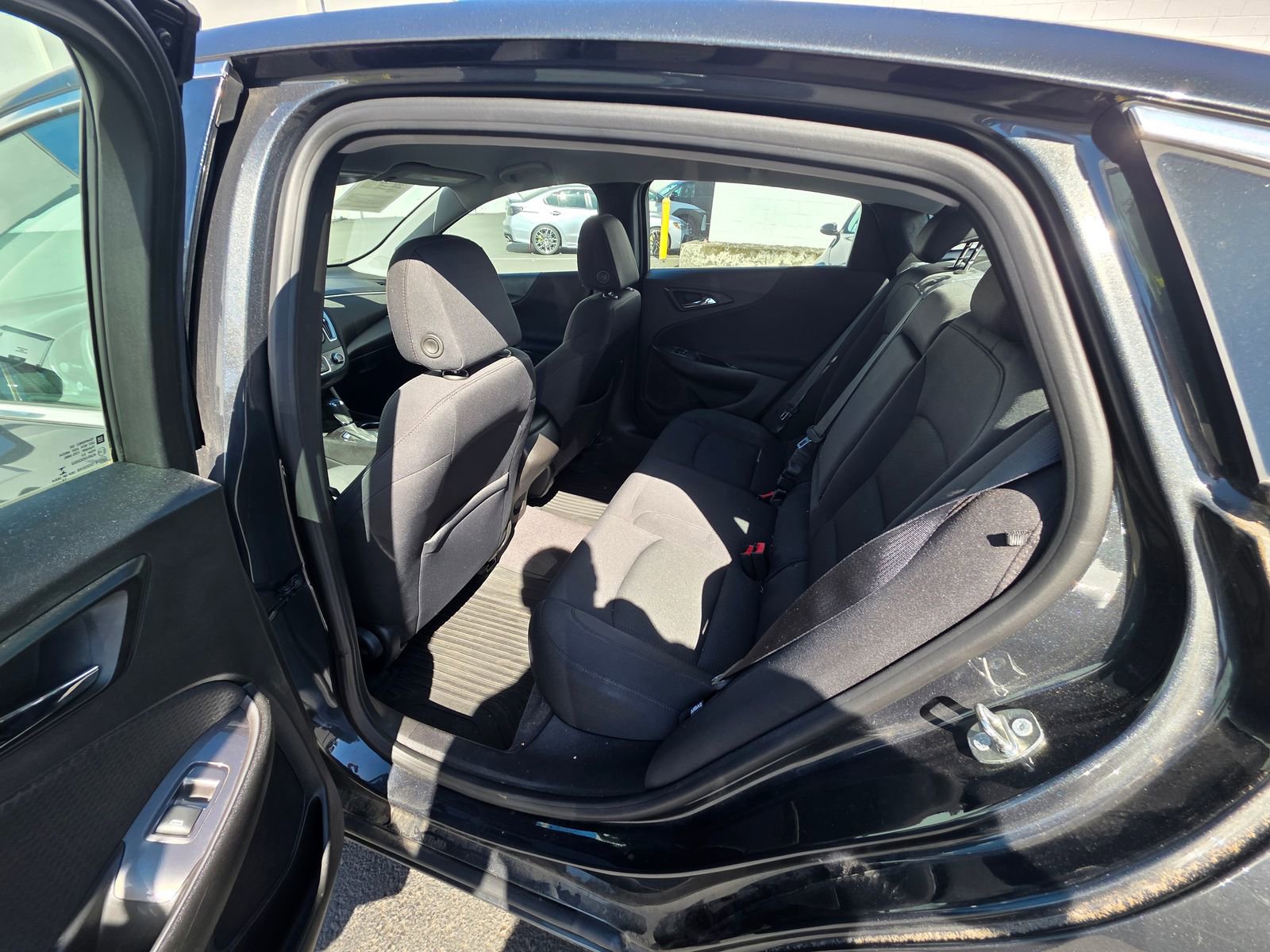 Used 2017 Chevrolet Malibu LS FWD image 13