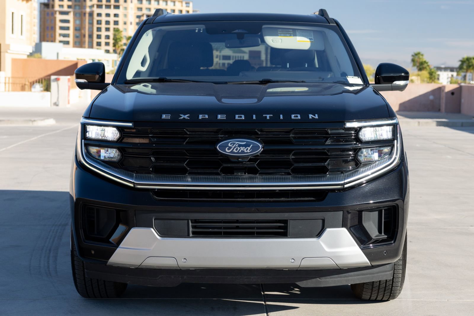 Used 2025 Ford Expedition Max Platinum image 4