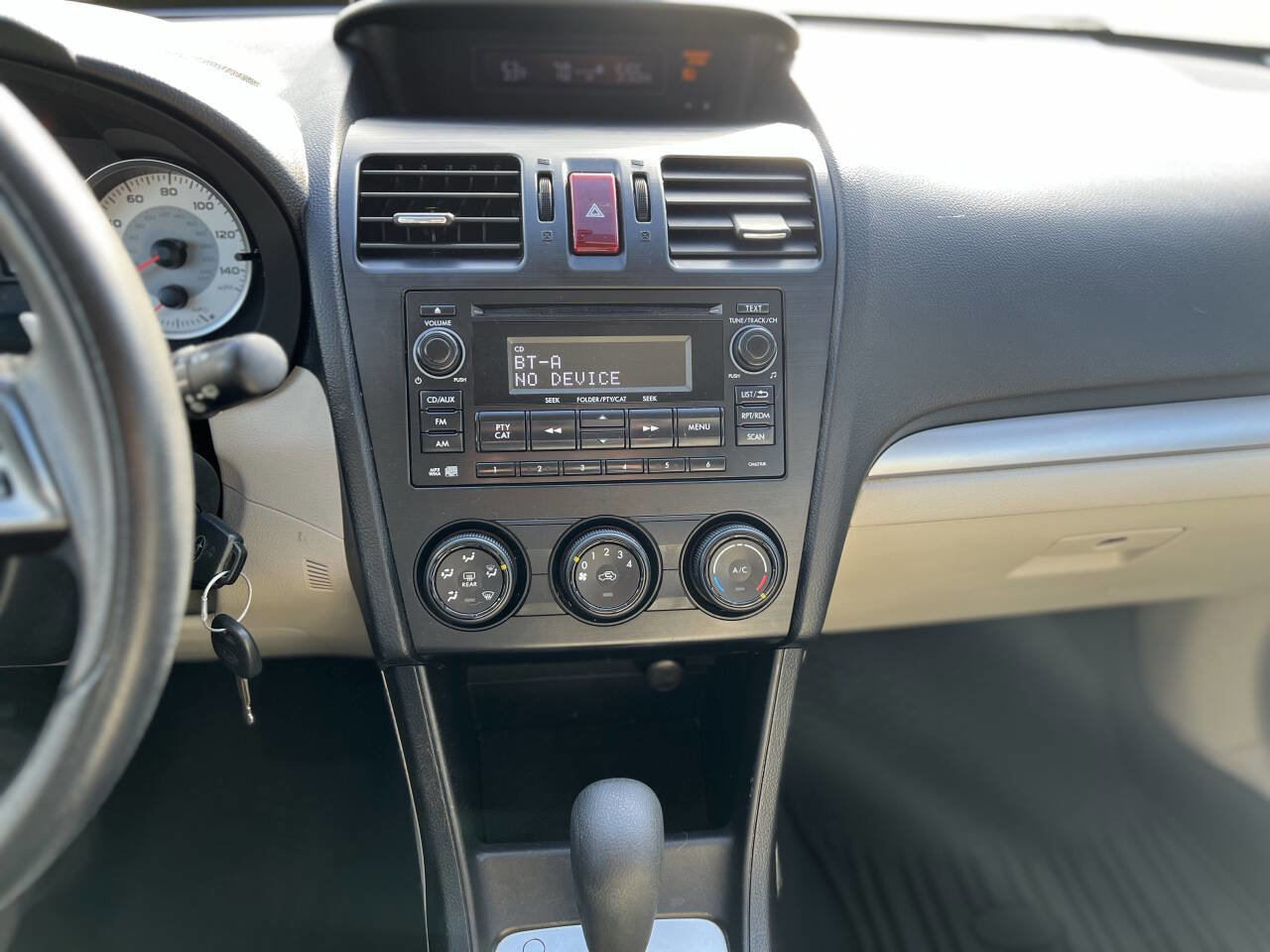 Used 2013 Subaru Impreza 2.0i Premium AWD/4WD image 12