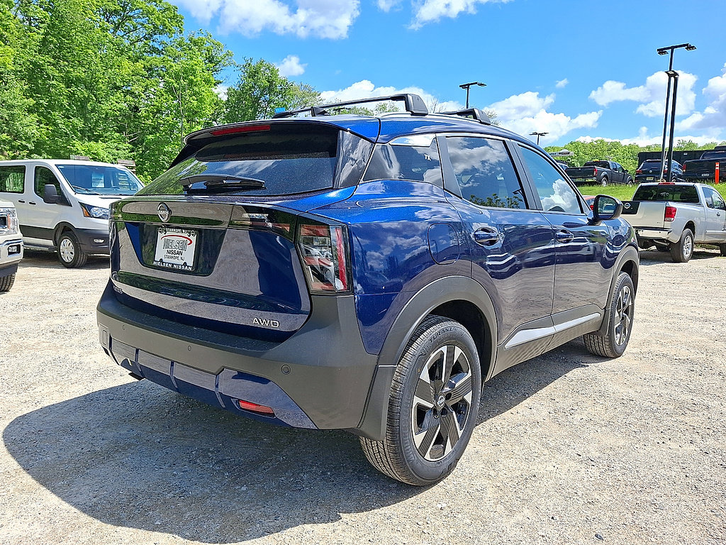New 2026 Nissan Kicks SV w/ Interior Electronics Package AWD/4WD image 4