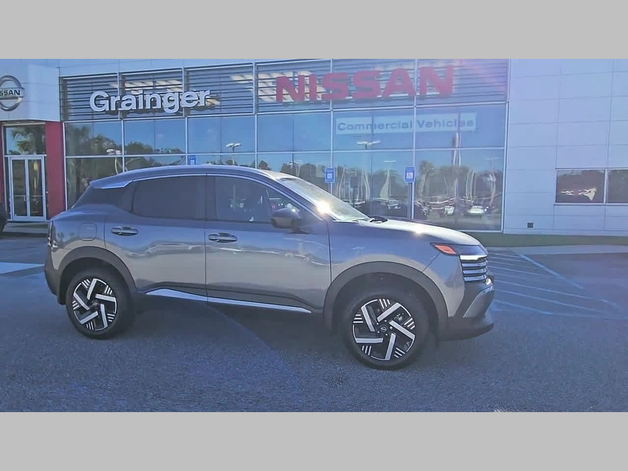Used 2026 Nissan Kicks SV FWD image 37