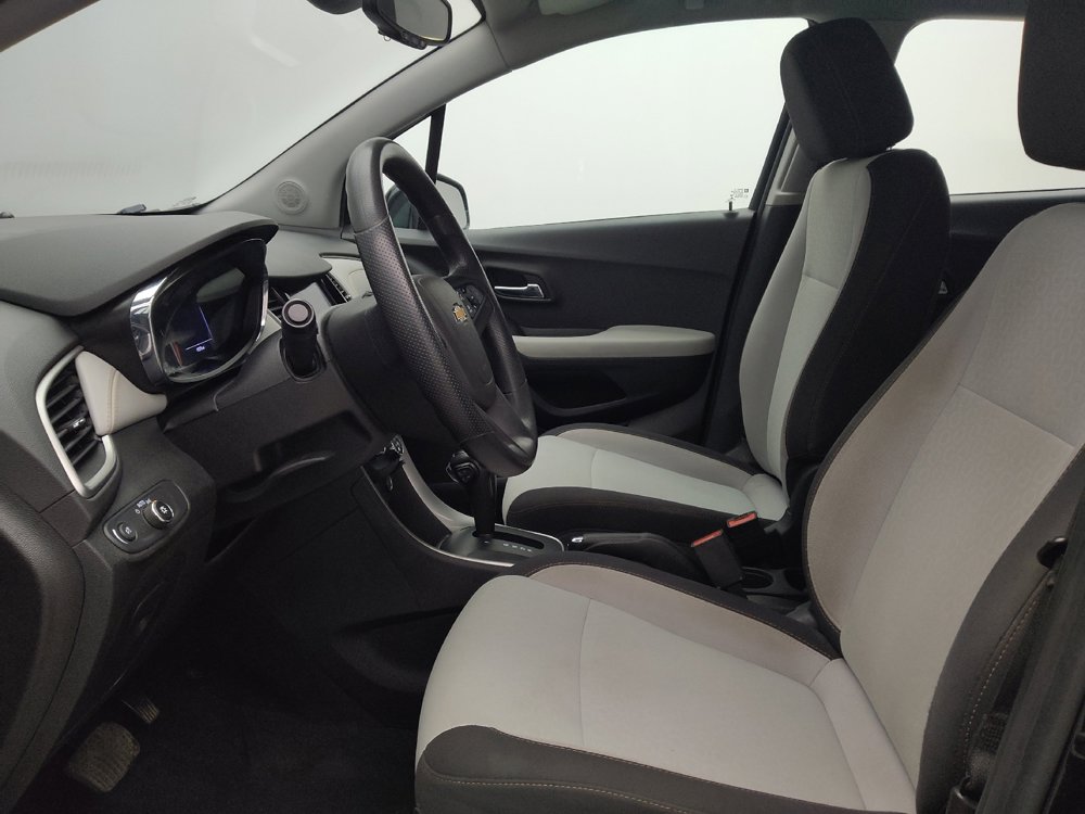 Used 2020 Chevrolet Trax LS w/ LPO, Cargo Package image 17