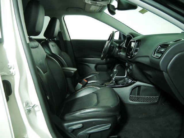 Used 2020 Jeep Compass Limited w/ Safety & Security Group AWD/4WD image 13