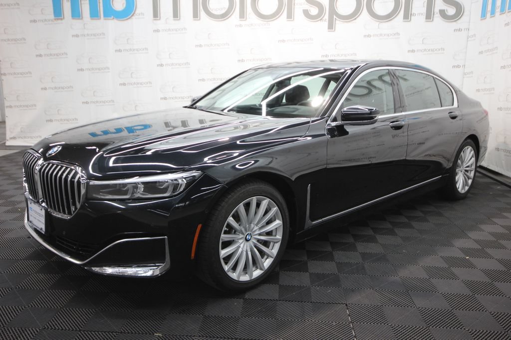 Used 2022 BMW 740i xDrive w/ Premium Package AWD/4WD image 2