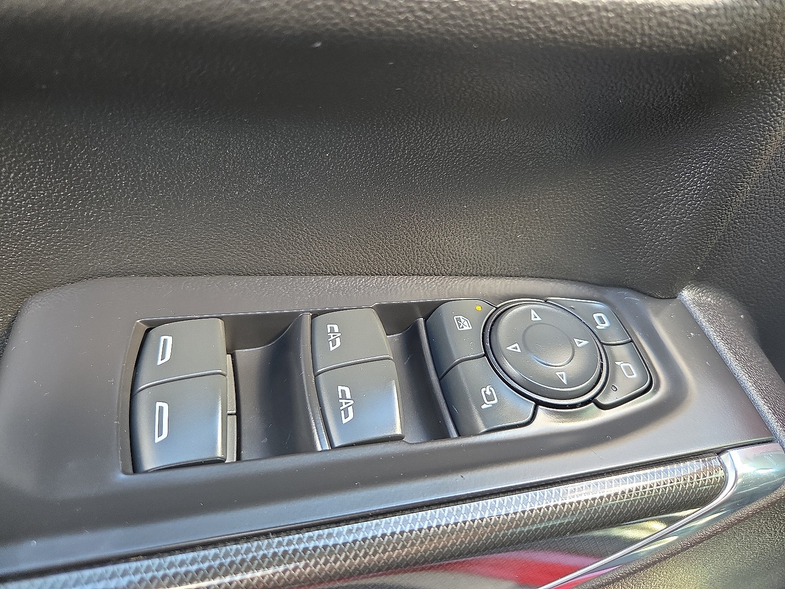 Used 2021 GMC Sierra 1500 AT4 w/ AT4 Preferred Package AWD/4WD image 15