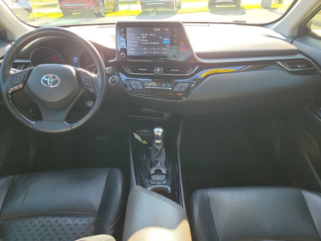 Used 2020 Toyota C-HR Limited FWD image 12