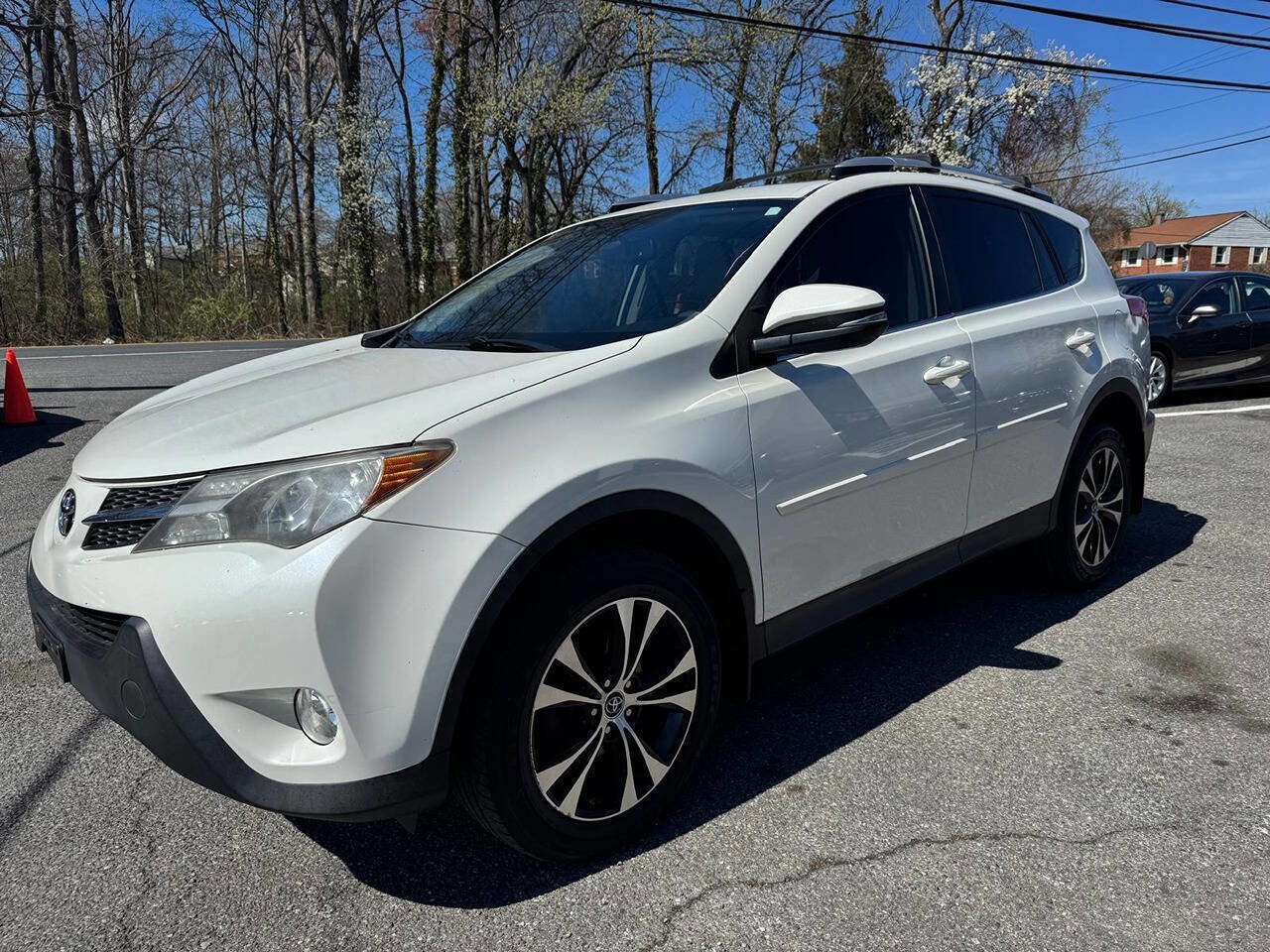 Used 2015 Toyota RAV4 Limited image 4