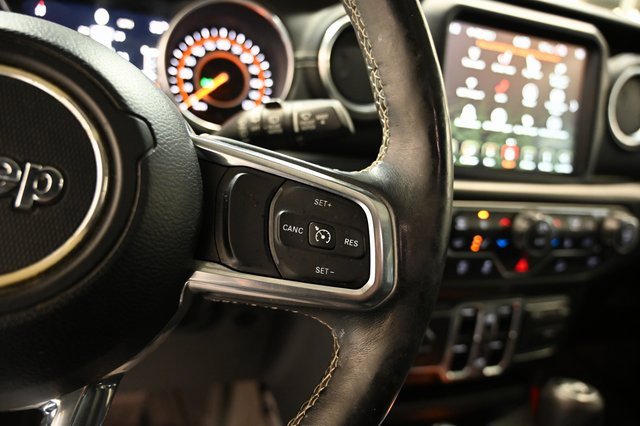 Used 2018 Jeep Wrangler Unlimited Sahara image 23