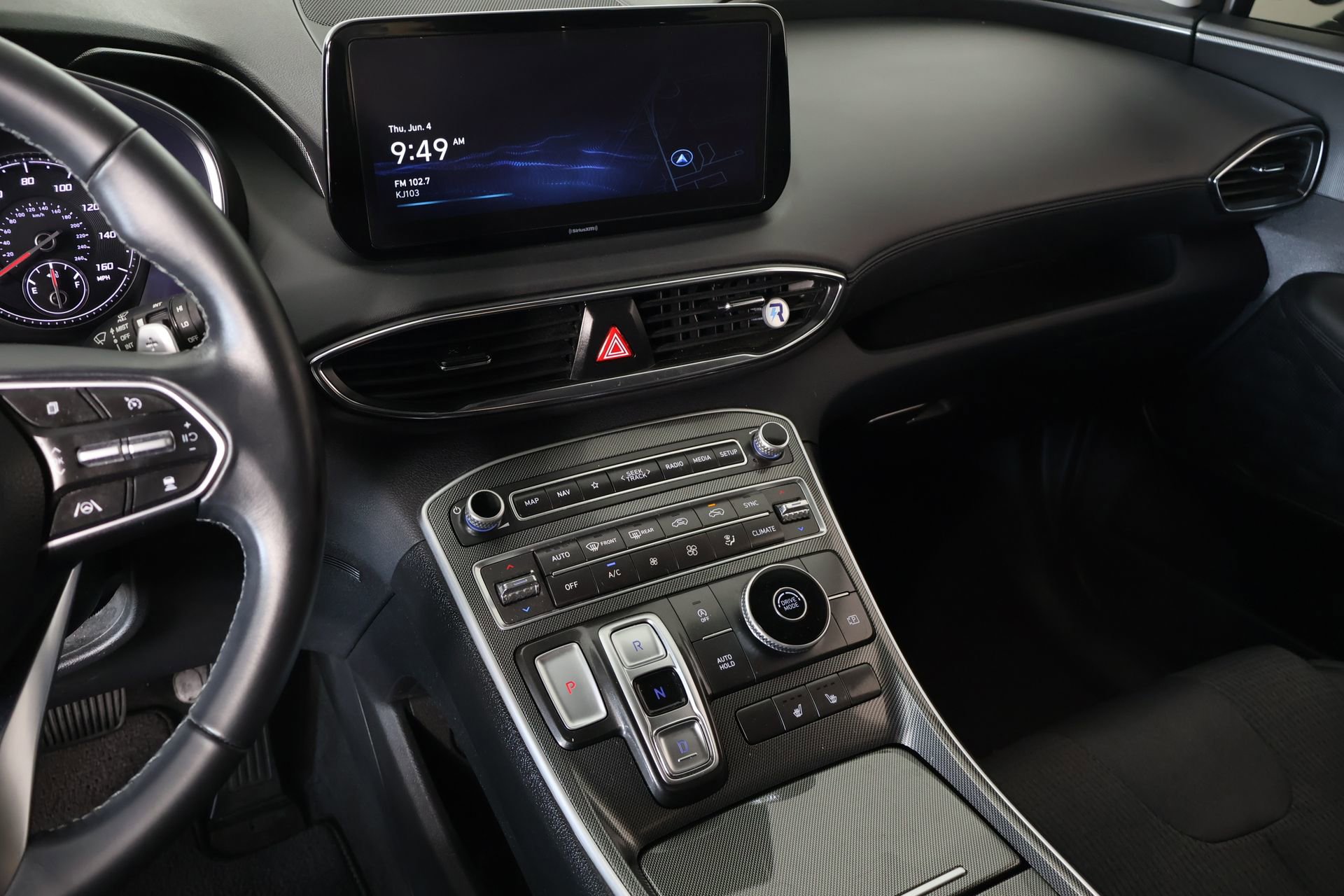 Used 2023 Hyundai Santa Fe SEL FWD image 5
