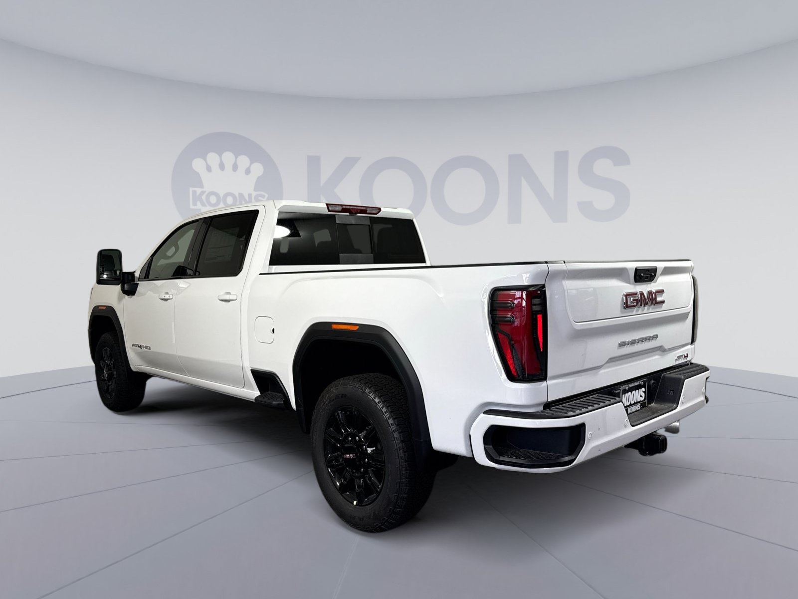 New 2026 GMC Sierra 2500 AT4 w/ Technology Package AWD/4WD image 4