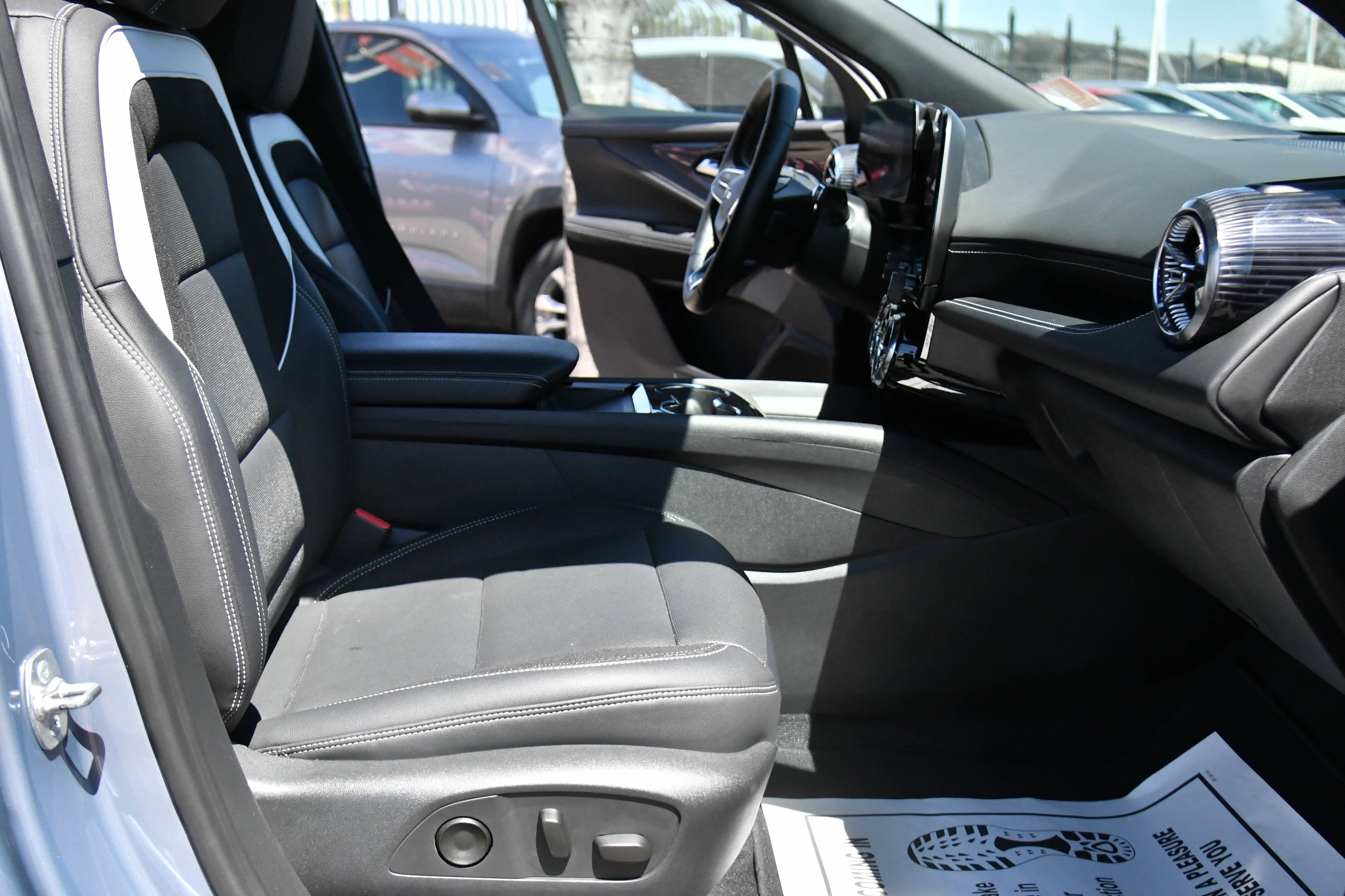 Used 2024 Chevrolet Blazer EV LT AWD/4WD image 53