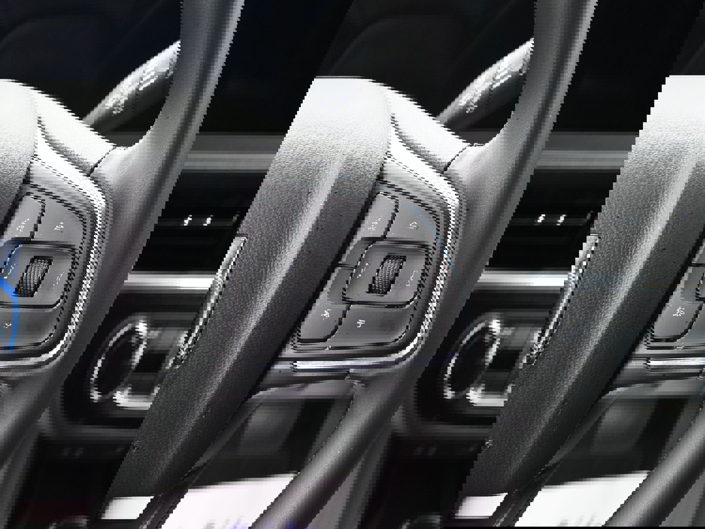 Used 2024 Buick Envista Sport Touring w/ Convenience I Package image 13