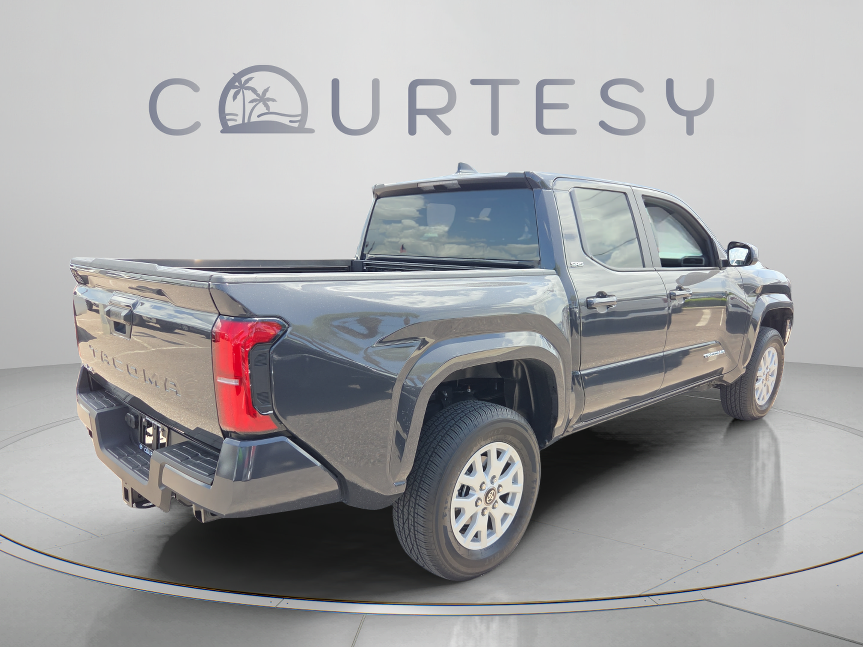 Certified 2026 Toyota Tacoma SR5 AWD/4WD image 5