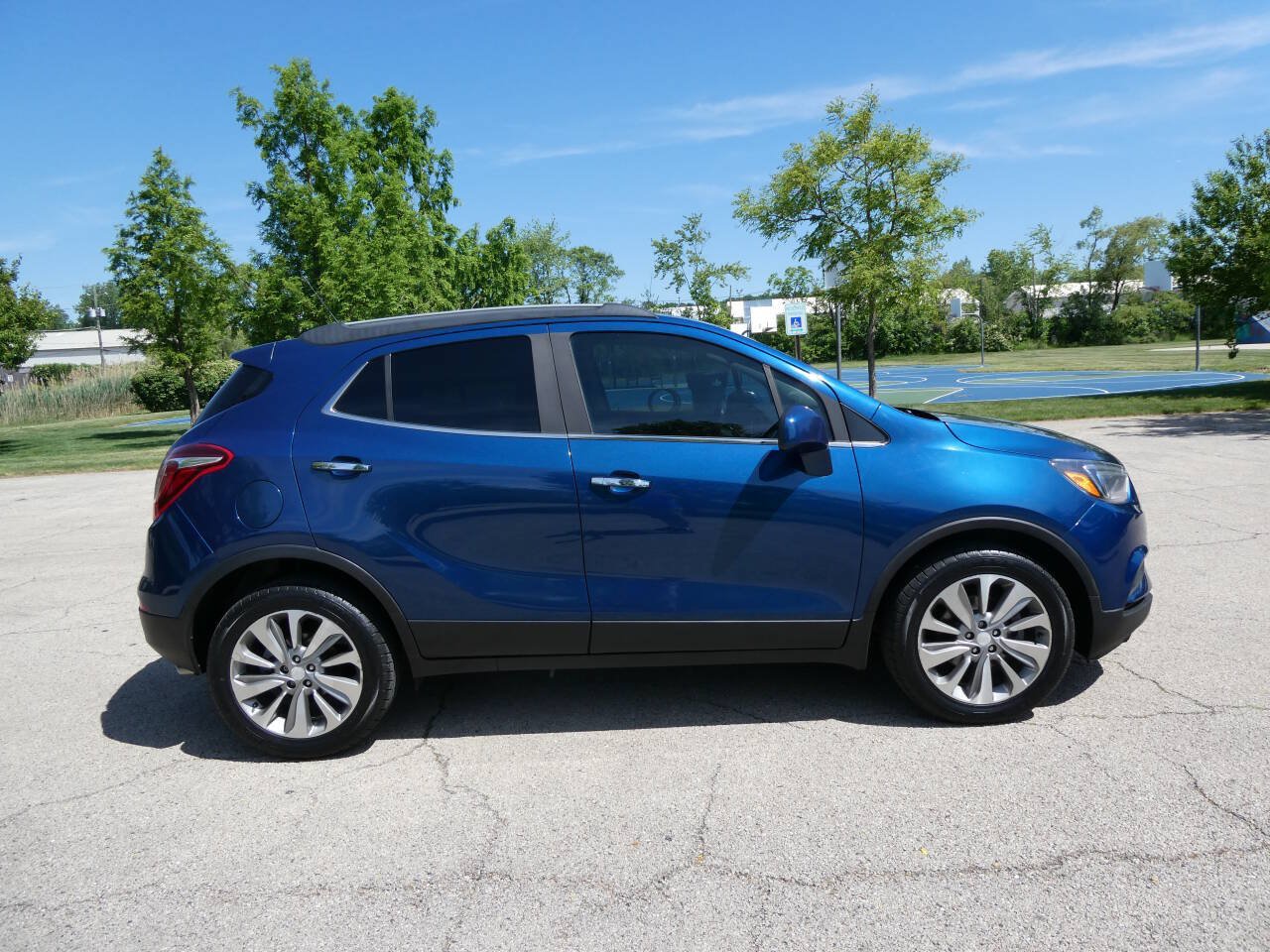Used 2020 Buick Encore Preferred w/ Safety Package FWD image 4