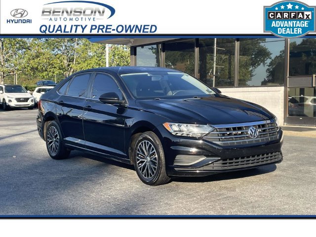 Used 2021 Volkswagen Jetta SE FWD image 1