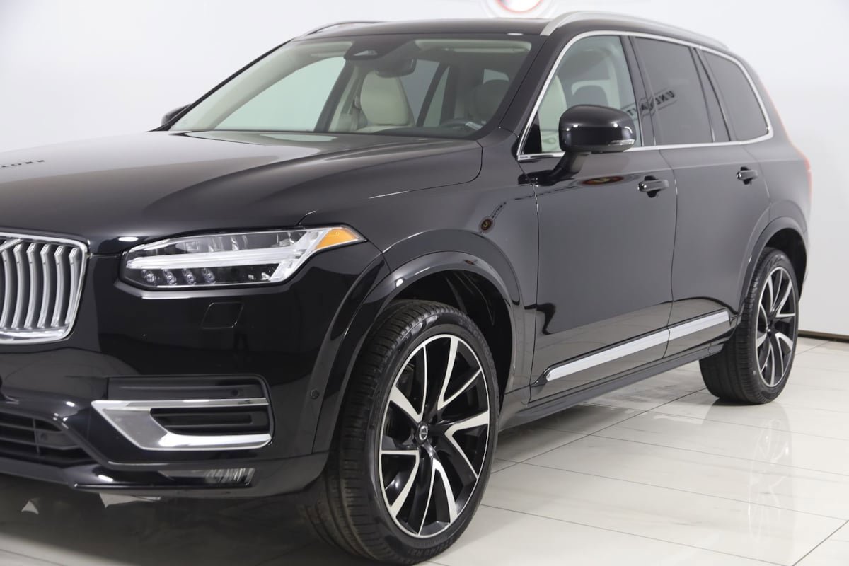 Used 2023 Volvo XC90 B6 Plus w/ Protection Package Premier image 56
