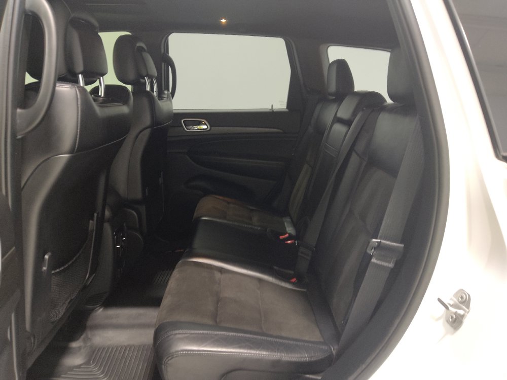 Used 2018 Jeep Grand Cherokee Altitude AWD/4WD image 18