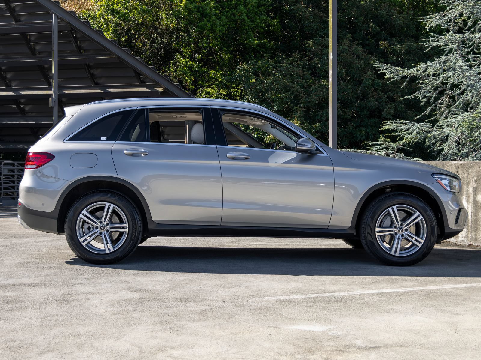 Used 2021 Mercedes-Benz GLC 300 4MATIC image 12